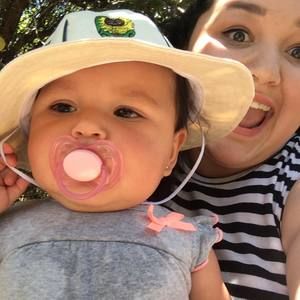 Meet your Posher, Elaine